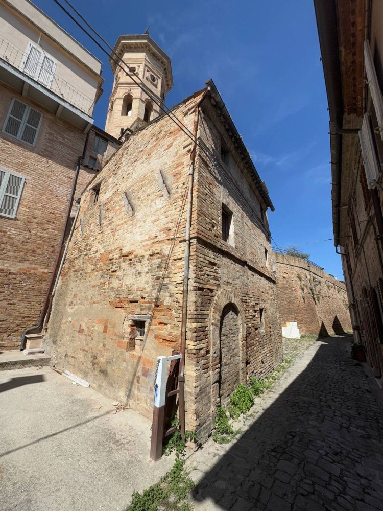 2 غرف نوم منزل في Fermo, Italy رقم 384493