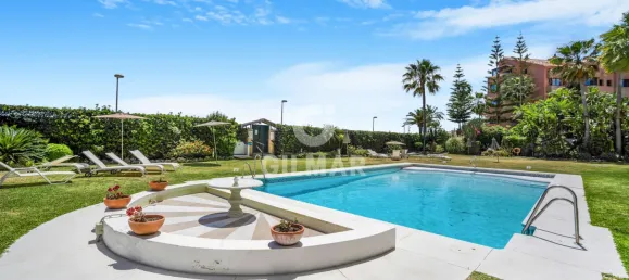 Apartamento de 2 dormitorios en Marbella, Spain No. 116215 4