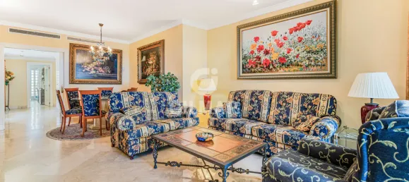 Apartamento de 2 dormitorios en Marbella, Spain No. 116215 9