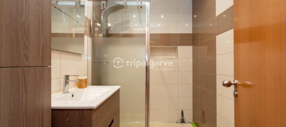 1 bedroom Apartment in Guia, Portugal No. 252110 10