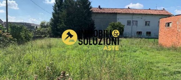 10 rooms Apartment in Borgo d'Ale, Italy No. 43791 5