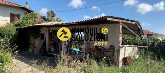 10 rooms Apartment in Borgo d'Ale, Italy No. 43791 3