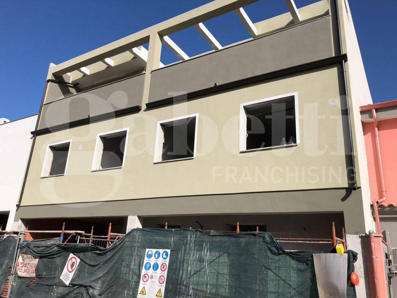 3-Zimmer Penthouse in Elmas, Italy, Nr. 206132