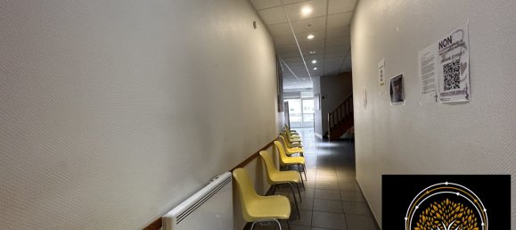 Büro in Rouvroy, France 208m², Nr. 69559 2