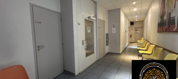Büro in Rouvroy, France 208m², Nr. 69559 14