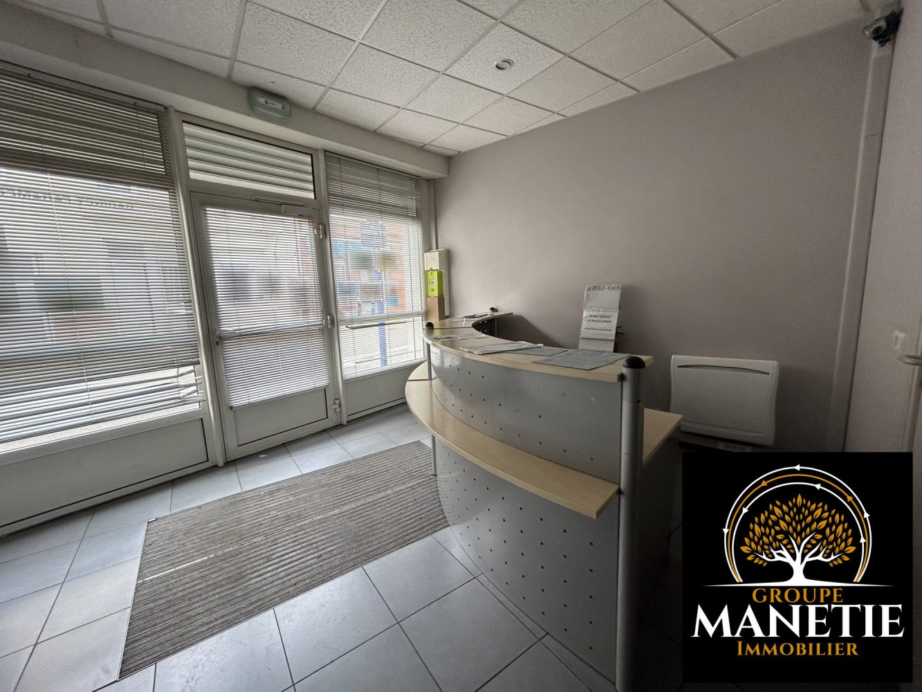 Büro in Rouvroy, France 208m², Nr. 69559