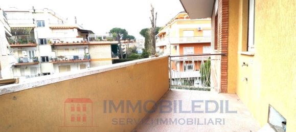 2 bedrooms Apartment in Rome, Italy No. 329273 18