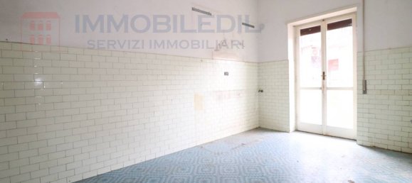 2 bedrooms Apartment in Rome, Italy No. 329273 14