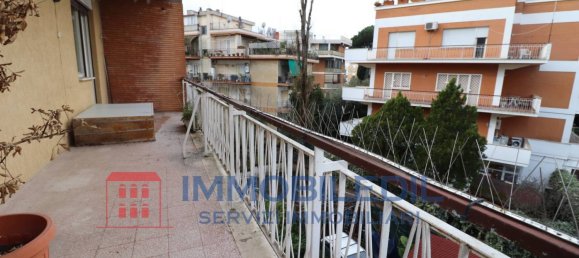 2 bedrooms Apartment in Rome, Italy No. 329273 2