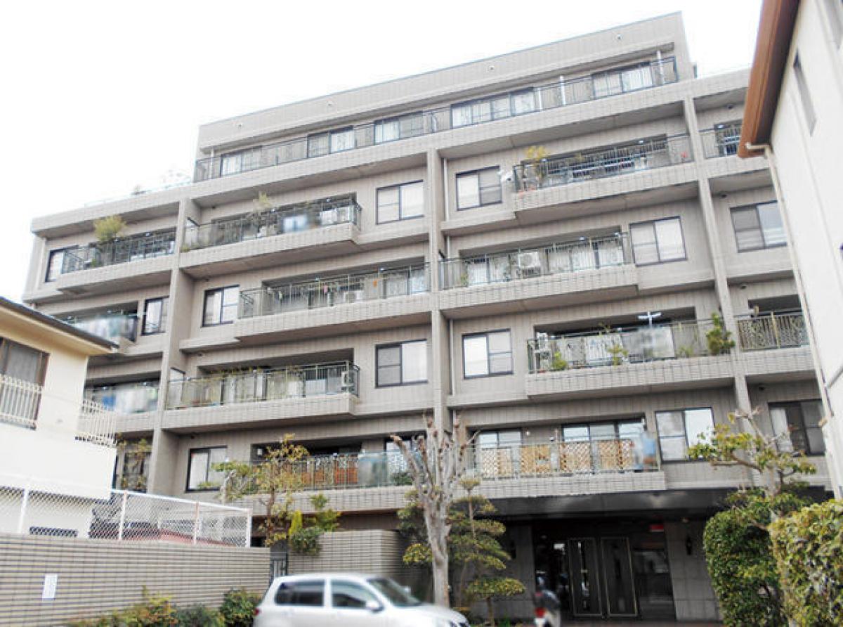 Квартира с 4 спальнями в Эхимэ, Япония № 3699