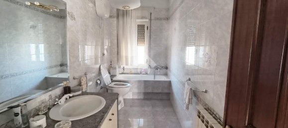 Apartamento de 5 habitaciónes en Pomigliano d'Arco, Italy No. 2311 15