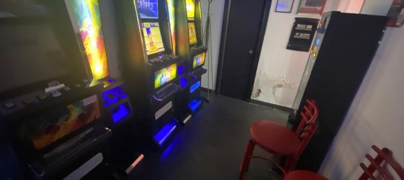 Imóvel comercial em Naples, Italy 95 m² N.º 289609 8