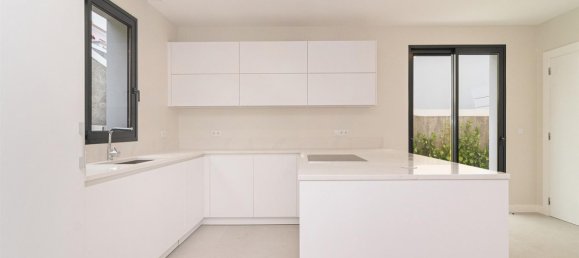 Casa de 3 dormitorios en Funchal, Portugal No. 94293 6