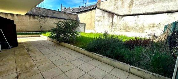 Apartamento de 1 dormitorio en Orleans, France No. 64591 2