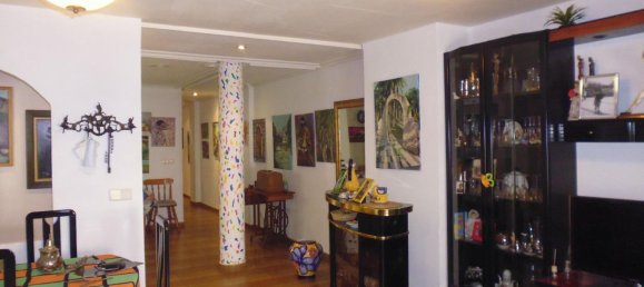 4 bedrooms Apartment in Alicante, Spain No. 30487 3