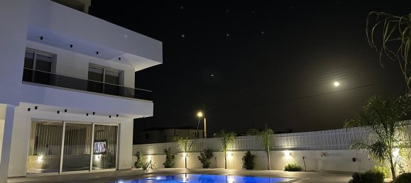 3 Schlafzimmer Villa in Larnaka, Cyprus, Nr. 26975 26