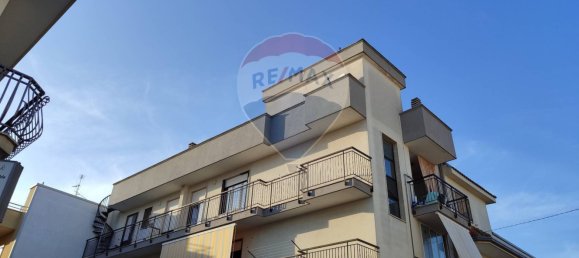 4 rooms Apartment in Turi, Italy No. 63164 12