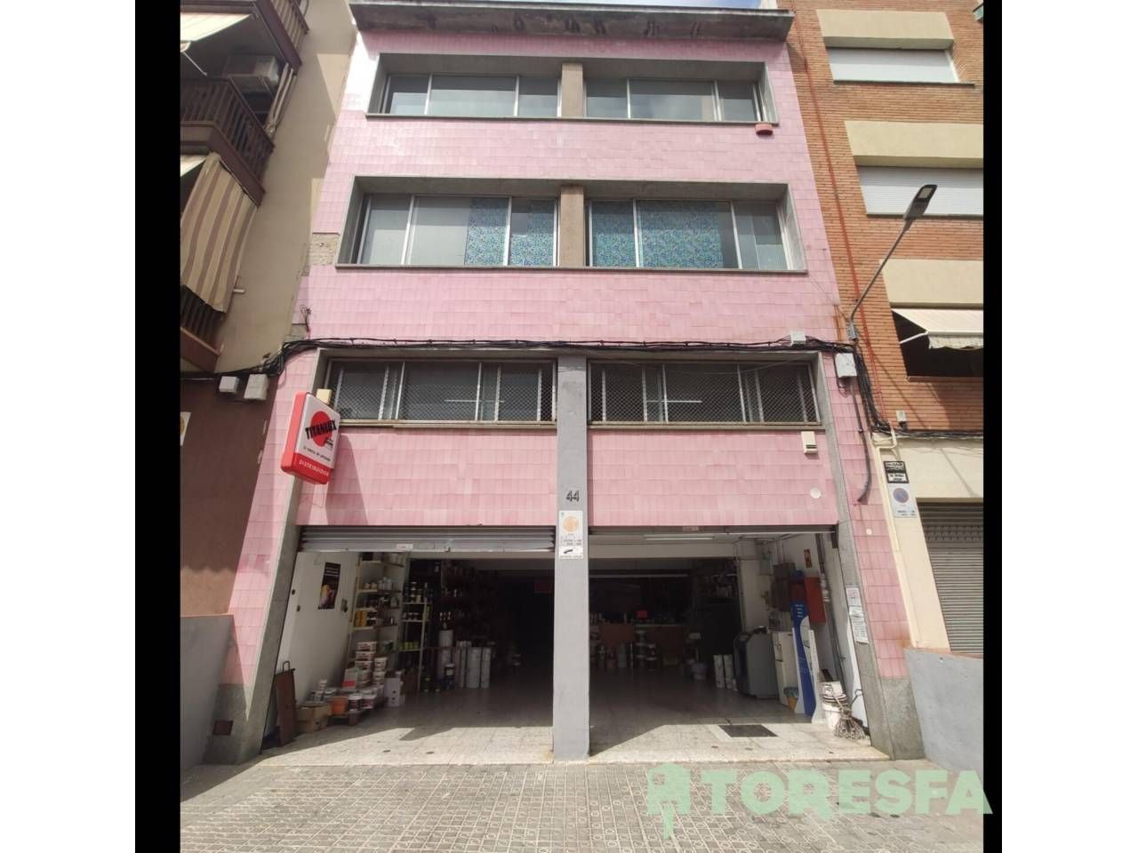 Gebäude in Mataro, Spain 1000m², Nr. 263271