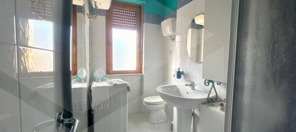 3 rooms Apartment in Campomarino, Italy No. 25358 11