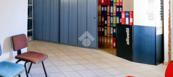 Oficina de 2 habitaciónes en Chiari, Italy No. 54746 12