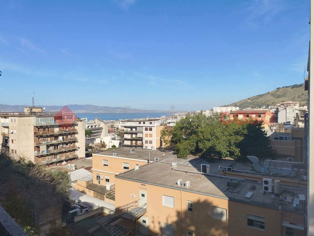 4 rooms Apartment in Reggio Calabria, Italy No. 149069