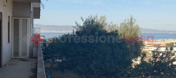 4 rooms Apartment in Reggio Calabria, Italy No. 149069 25