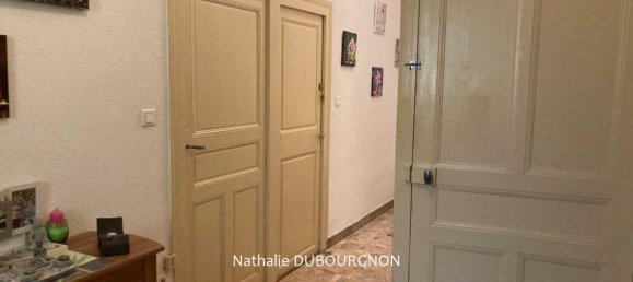 Edificio de 1 dormitorio en Pont-de-Veyle, France No. 202797 5