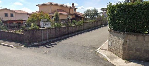 5 rooms House in Lariano, Italy No. 16655 4