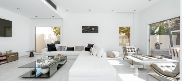 4 bedrooms Villa in Meadows, UAE No. 95900 7