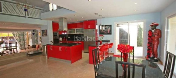 4 Schlafzimmer Villa in Marbella, Spain, Nr. 19512 3