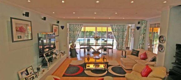 4 Schlafzimmer Villa in Marbella, Spain, Nr. 19512 6