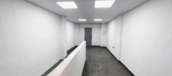 Gewerbliche Immobilie in Zaragoza, Spain 98m², Nr. 64474 2