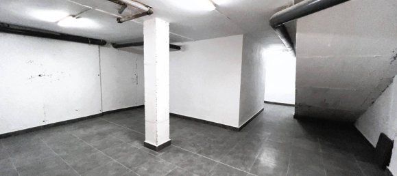 Gewerbliche Immobilie in Zaragoza, Spain 98m², Nr. 64474 8