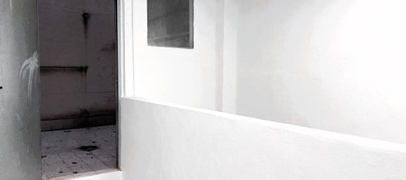 Gewerbliche Immobilie in Zaragoza, Spain 98m², Nr. 64474 18