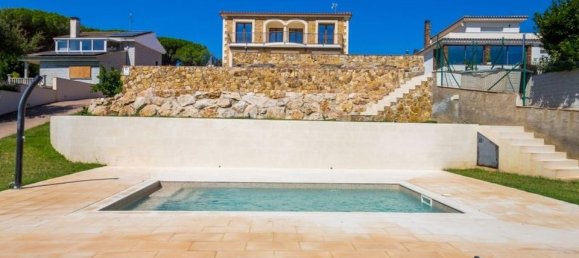 Villa de 5 dormitorios en Calonge, Spain No. 183969 3