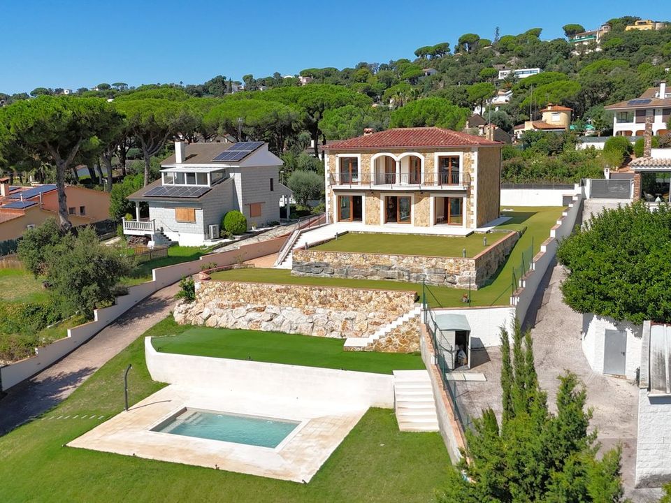 Villa de 5 dormitorios en Calonge, Spain No. 183969