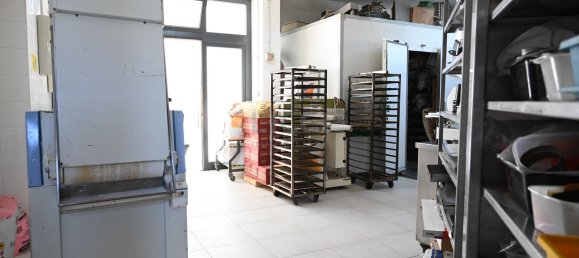 Gewerbliche Immobilie in Monopoli, Italy 180m², Nr. 327493 9