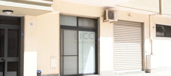 Gewerbliche Immobilie in Monopoli, Italy 180m², Nr. 327493 13