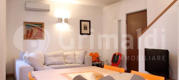 2-salle Appartement à Sant'Angelo Lodigiano, Italy No. 314734 8
