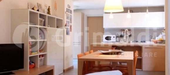 2-salle Appartement à Sant'Angelo Lodigiano, Italy No. 314734 6