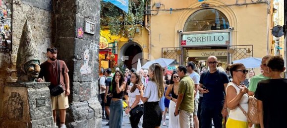 4 bedrooms Apartment in Naples, Italy No. 340027 7