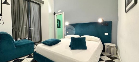 4 bedrooms Apartment in Naples, Italy No. 340027 39