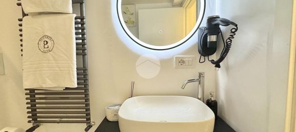 4 bedrooms Apartment in Naples, Italy No. 340027 42