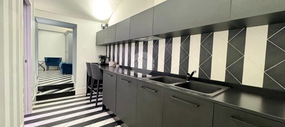 4 bedrooms Apartment in Naples, Italy No. 340027 30