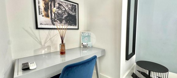 4 bedrooms Apartment in Naples, Italy No. 340027 17