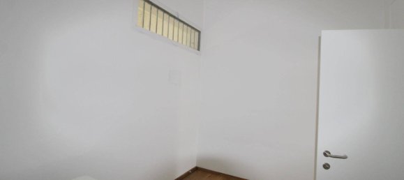 33m² Commercial property in Gmunden, Austria No. 221880 3