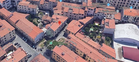 5 rooms Apartment in Livorno, Italy No. 50945 3