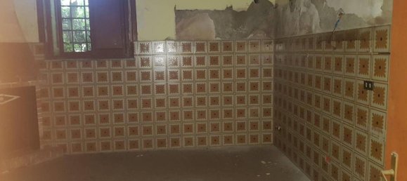 5 rooms House in Cimitile, Italy No. 23893 15