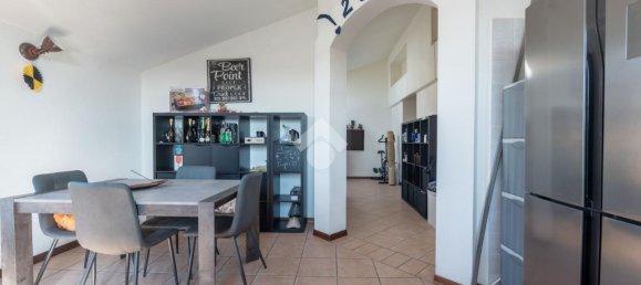 4-salle Appartement à Busca, Italy No. 21829 4