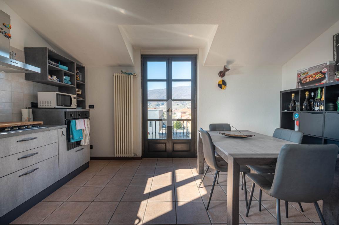 4-salle Appartement à Busca, Italy No. 21829